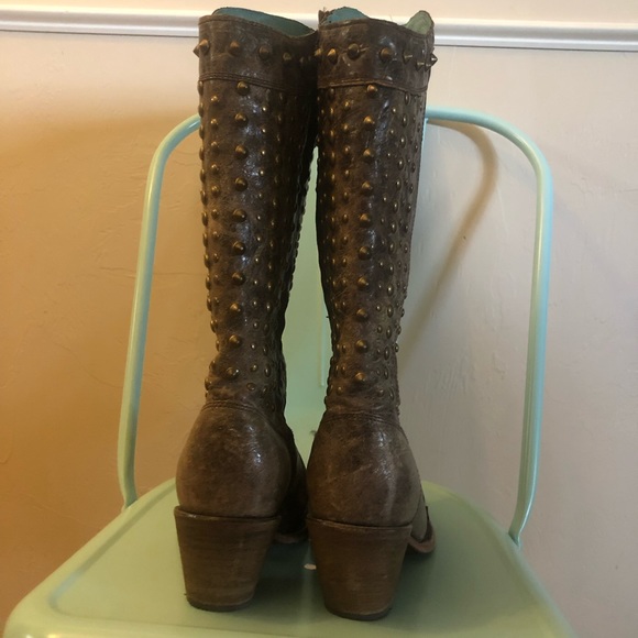 Corral Stud Snip Toe Fashion Western Boots - Picture 5 of 7